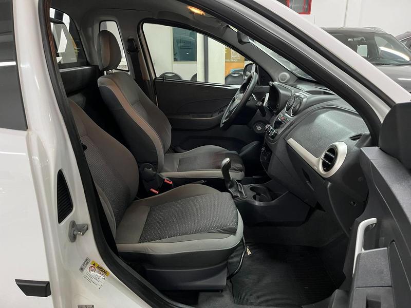Chevrolet Montana Ls2 - foto 8