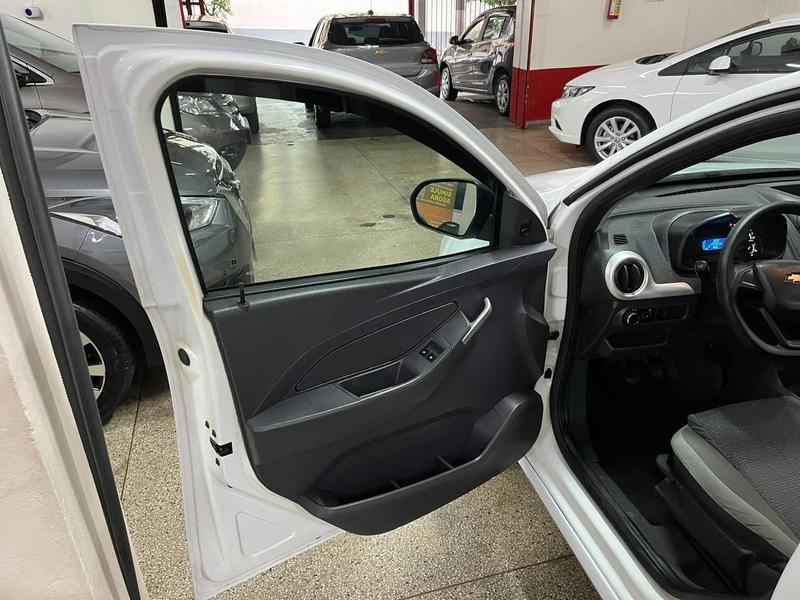 Chevrolet Montana Ls2 - foto 9