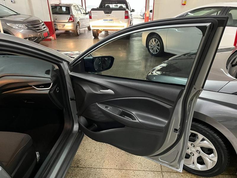Chevrolet Onix 10mt - foto 12