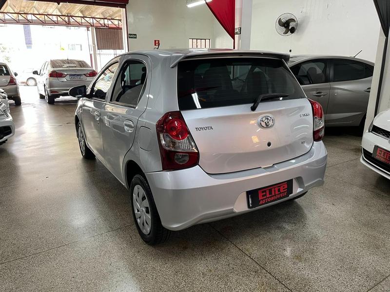 Toyota Etios Hb X Vsc At - foto 4