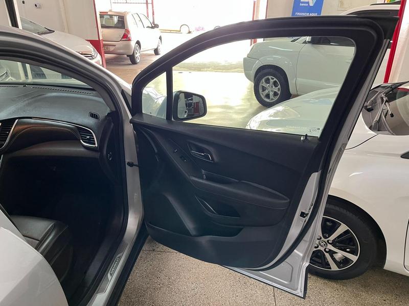 Chevrolet Tracker Premier - foto 12