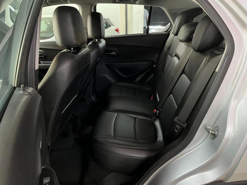 Chevrolet Tracker Premier - foto 11