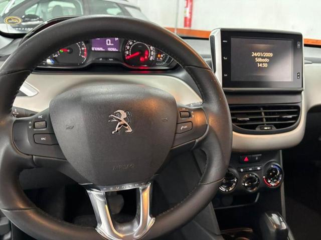PEUGEOT 2008 ALLURE 1.6 AUTOMATICO 2020