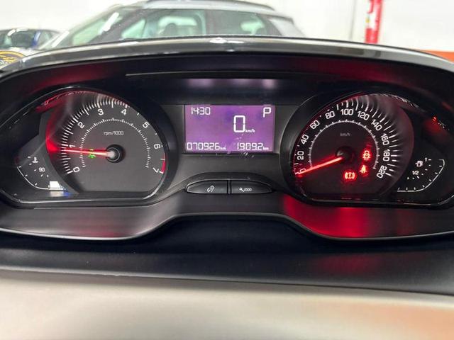PEUGEOT 2008 ALLURE 1.6 AUTOMATICO 2020