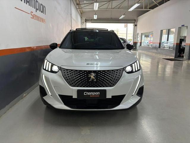 PEUGEOT E2008 GT 2023