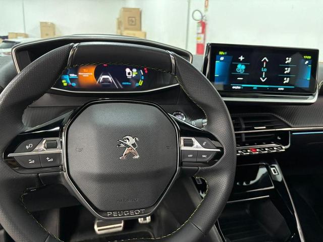 PEUGEOT E2008 GT 2023
