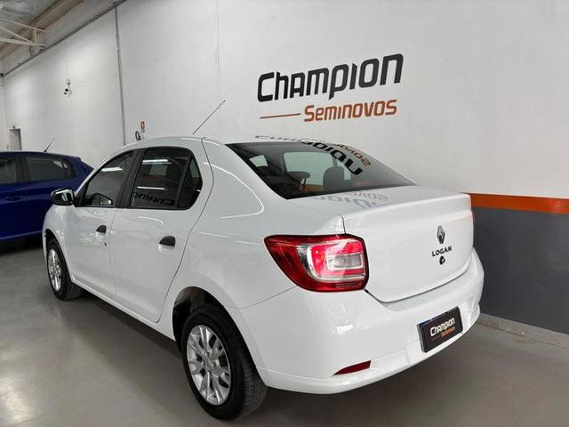RENAULT LOGAN LIFE 1.0 MT 2024