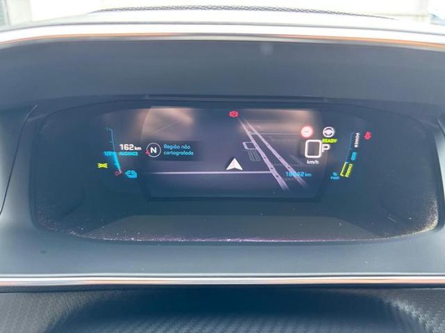 PEUGEOT E2008 GT 202310