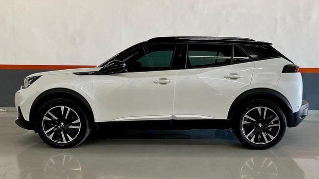 PEUGEOT E2008 GT 20234