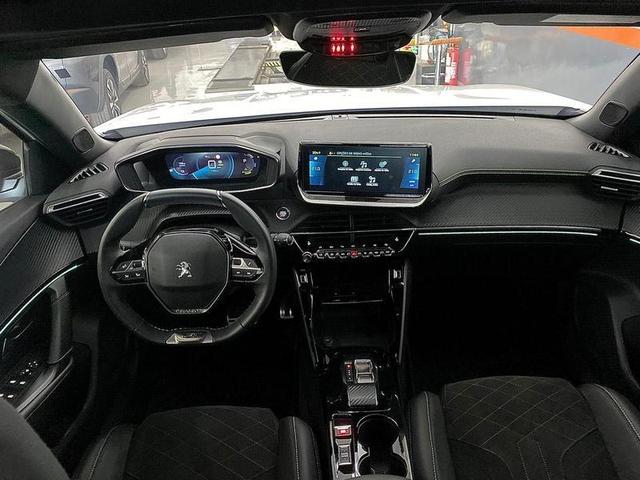 PEUGEOT E2008 GT 20237