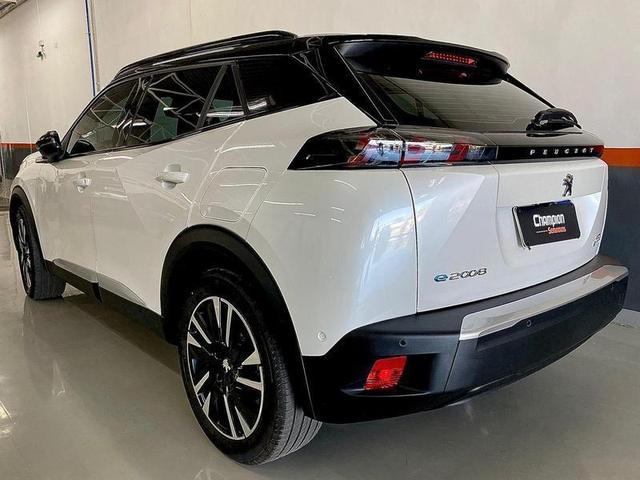 PEUGEOT E2008 GT 20233