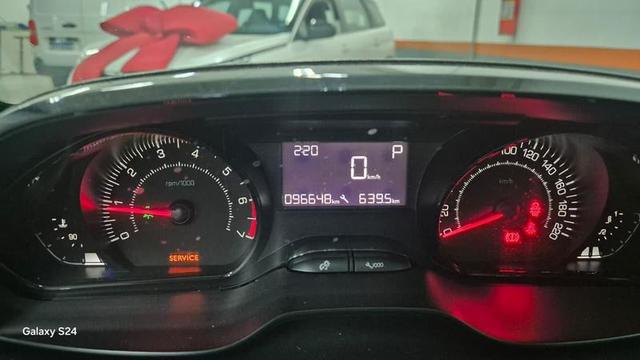 PEUGEOT 2008 ALLURE PACK 1.6 AT 20206