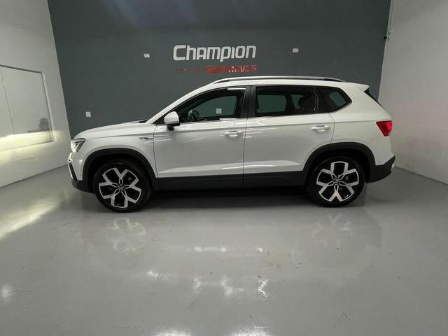 VOLKSWAGEN TAOS HIGHLINE 250 TSI 20243