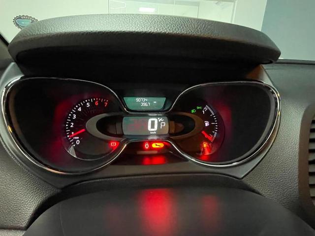 RENAULT CAPTUR 1.6 16V SCE FLEX INTENSE X-TRONIC 201810