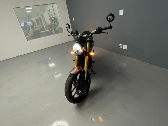 TRIUMPH SPEED 400 20253