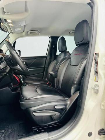 JEEP RENEGADE TRAILHAWK T270 1.3 TB FLEX AUT 20228