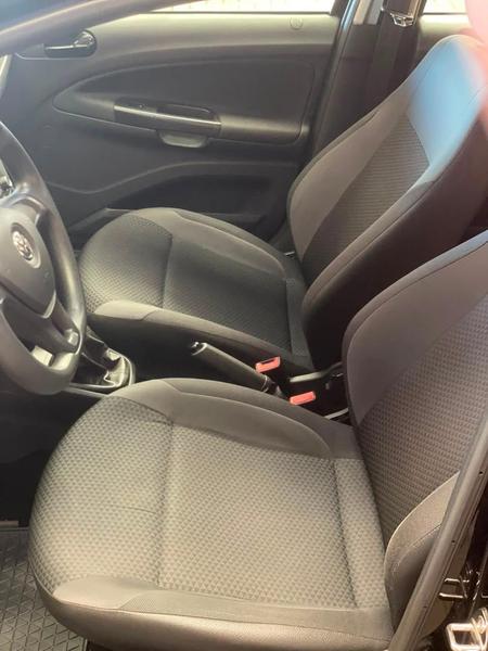 Volkswagen Voyage 16l - foto 14