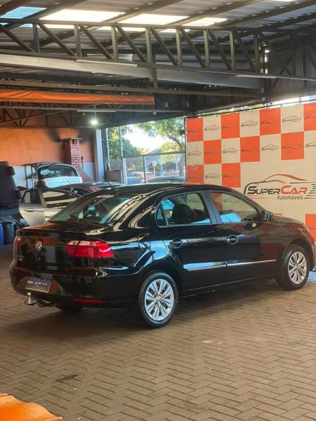 Volkswagen Voyage 16l - foto 6