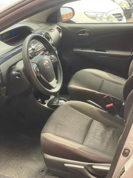Toyota Etios Sd Xs 1.5 At - foto 13