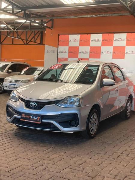 Toyota Etios 2018 à venda