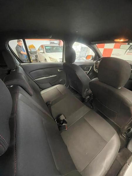 Renault Sandero Stepway Hi Power 1.6 8V 5P - foto 14