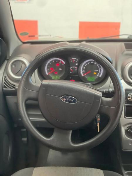 Ford Fiesta Sedan Sedan 1.6 Flex - foto 10
