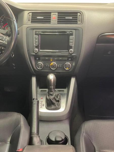 Volkswagen Jetta 2.0 - foto 15