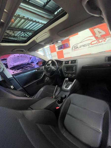 Volkswagen Jetta 2.0 - foto 16