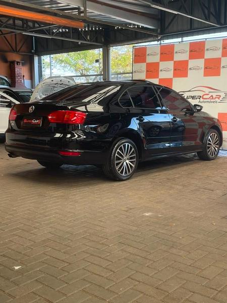 Volkswagen Jetta 2.0 - foto 5