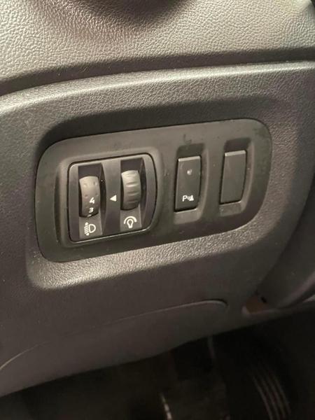Renault Captur Inten 16a - foto 10