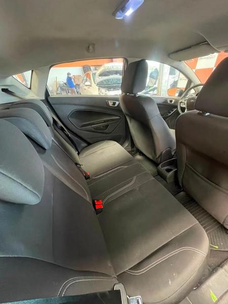 Ford Fiesta 16sel - foto 10