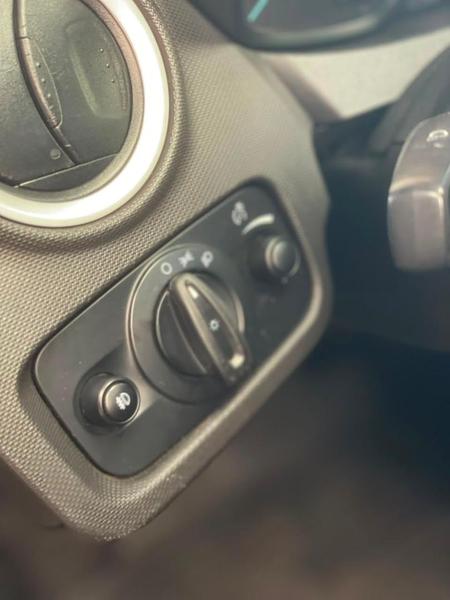 Ford Fiesta 16sel - foto 9