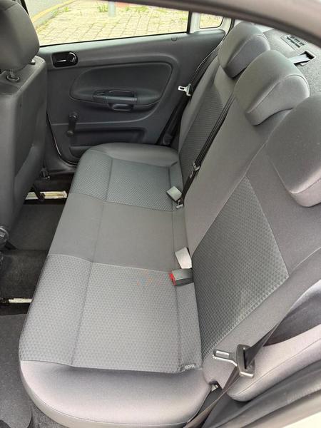 Volkswagen Voyage MPI - foto 13