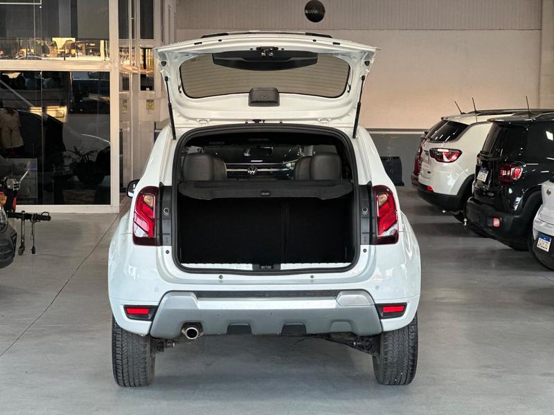Renault Duster 2.0 D 4x2a - foto 15