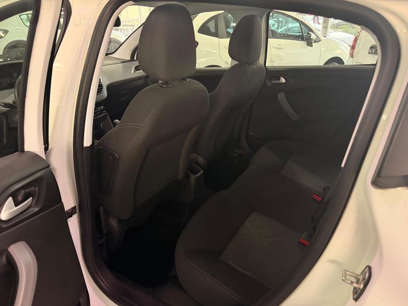 Peugeot 208 Allure Mt - foto 9