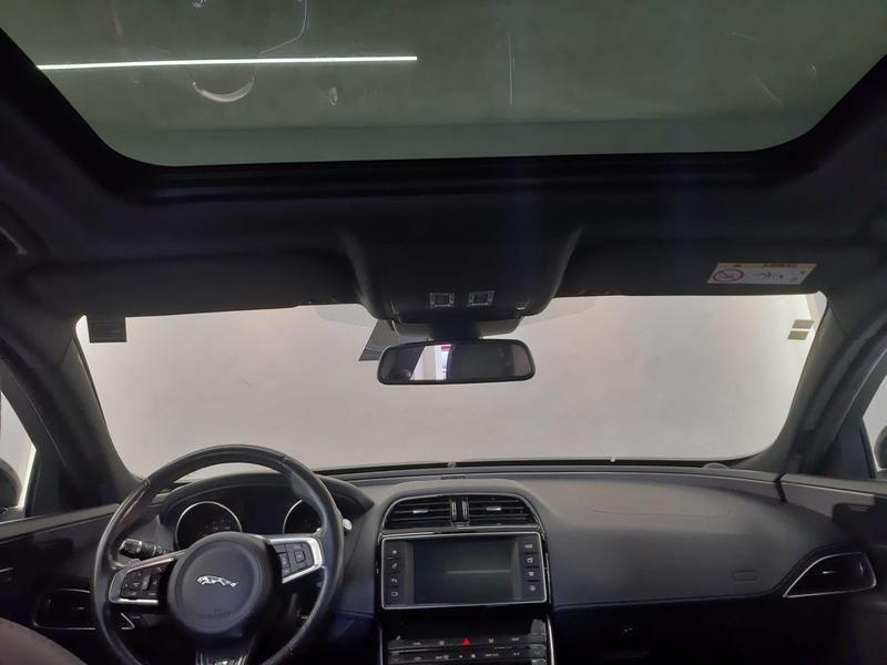 Jaguar Jag Xe P250 R Sport - foto 12