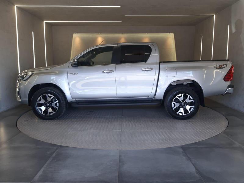 Toyota Hilux Cd Srx 4X4 28 TDI 16V Diesel Automático - foto 6