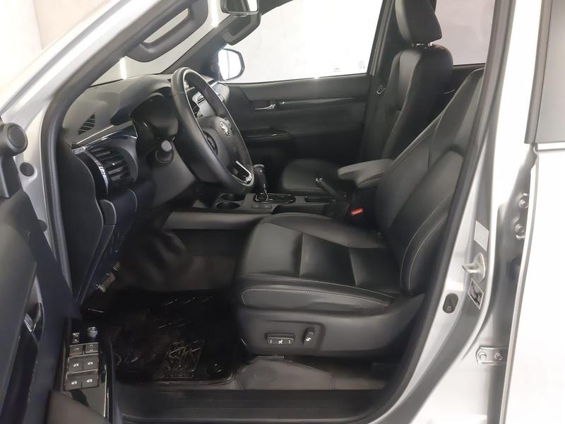 Toyota Hilux Cd Srx 4X4 28 TDI 16V Diesel Automático - foto 11