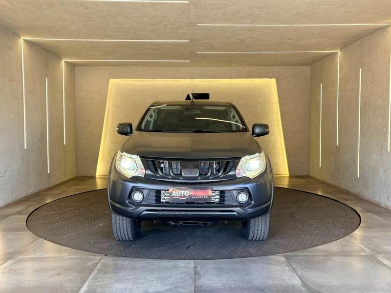 Mitsubishi Triton Sport Hpe Top - foto 2