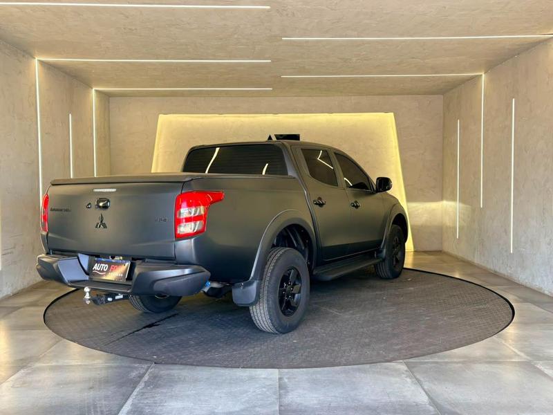 Mitsubishi Triton Sport Hpe Top - foto 8
