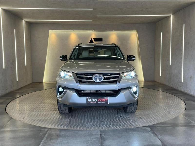 Toyota SW4 Srx 4X4 28 Tb 4P Diesel - foto 2