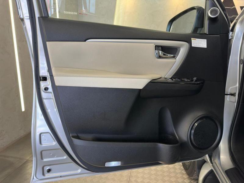 Toyota SW4 Srx 4X4 28 Tb 4P Diesel - foto 9