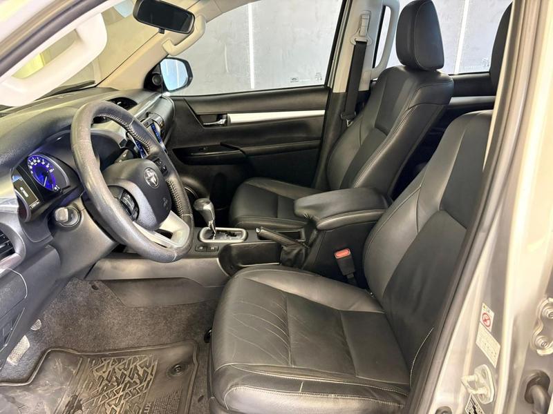 Toyota Hilux Cd Srx 4X4 28 TDI 16V Diesel Automático - foto 10