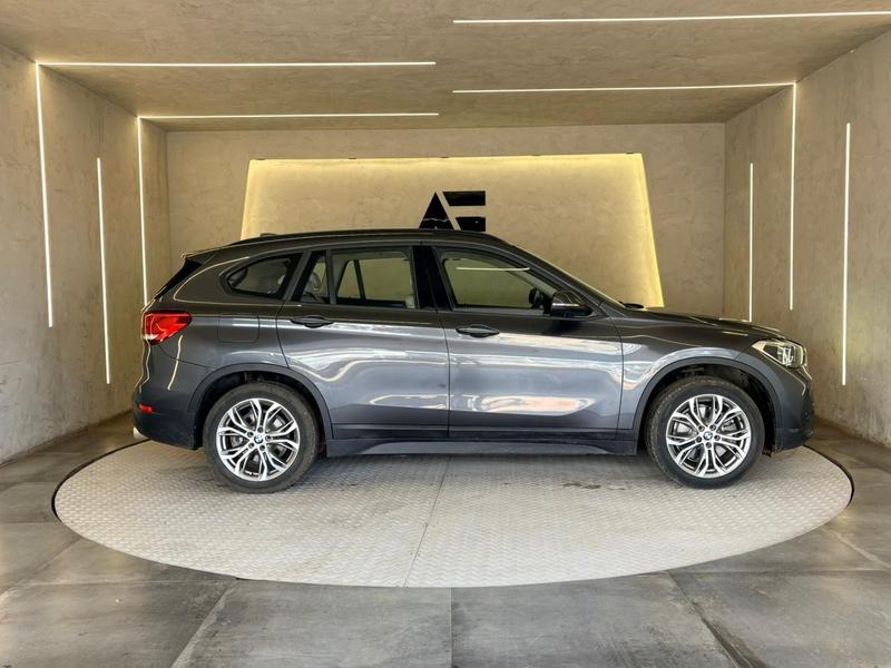 BMW X1 2.0 Sdrive 20i Active Flex Automático - foto 4