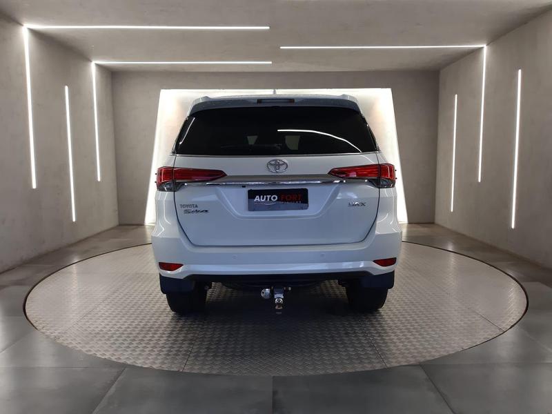 Toyota SW4 Srx 4X4 28 TDI 16V Dies Automático - foto 5