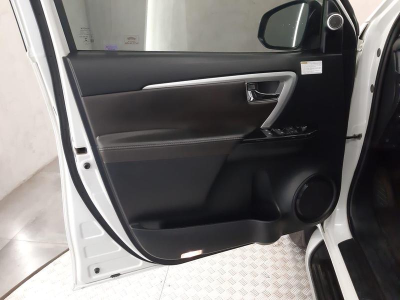 Toyota SW4 Srx 4X4 28 TDI 16V Dies Automático - foto 9