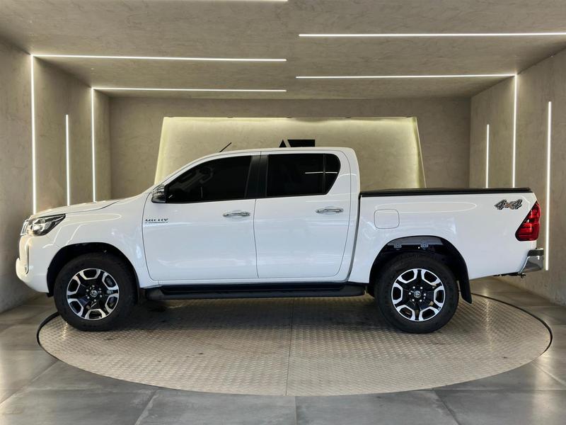 Toyota Hilux Cd Srv 4X4 28 TDI Diesel Automático - foto 5
