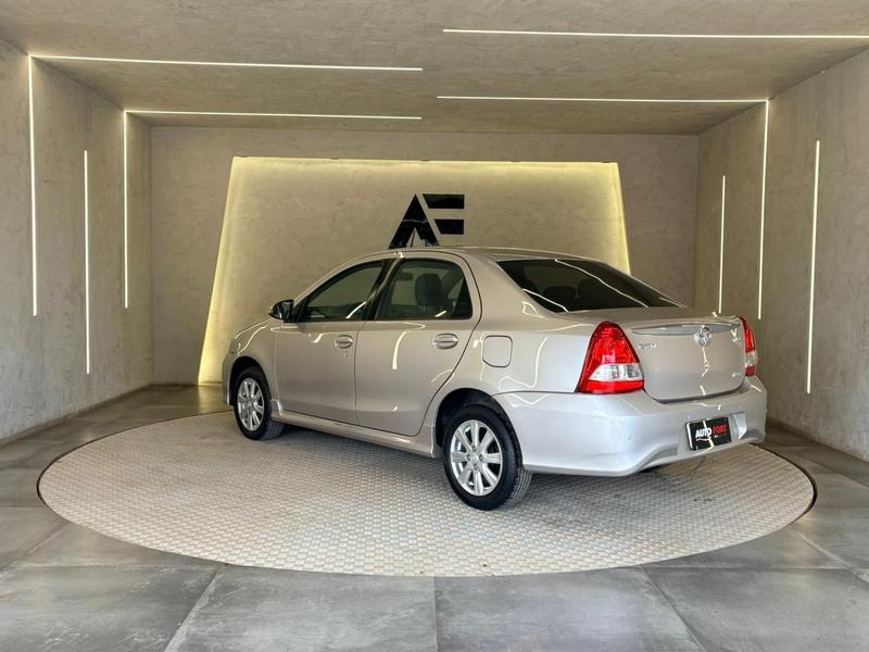 Toyota Etios Sedan Xls 1.5 - foto 8