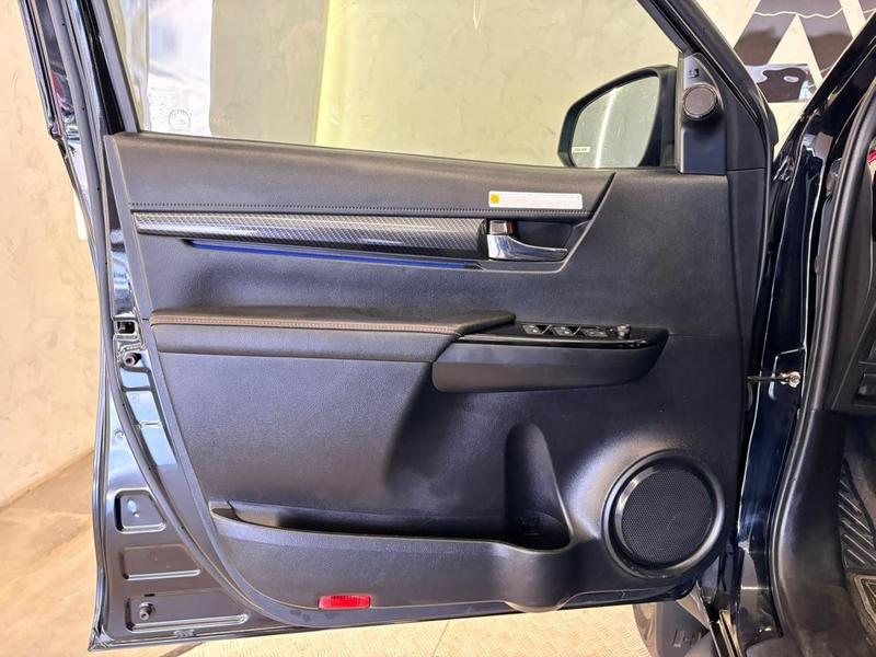 Toyota Hilux Cd Gr S 4X4 28 TDI Dies Automático - foto 9