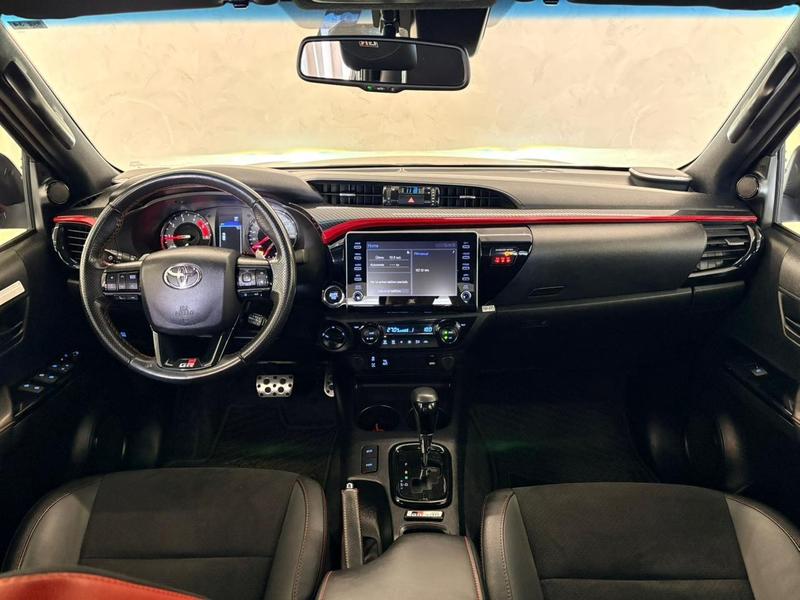 Toyota Hilux Cd Gr S 4X4 28 TDI Dies Automático - foto 11